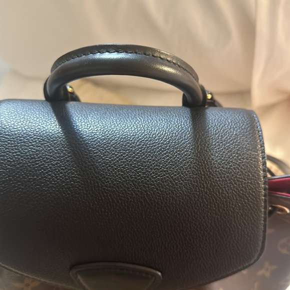 Louis Vuitton Monogram Montsouris PM Backpack - Picture 6 of 16